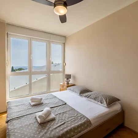 Le Blue, With Sea View 스플리트